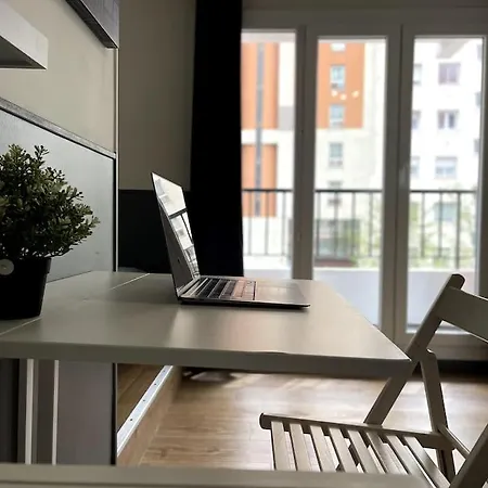 Cosy Studio Near Beaches Apartment Nice Exterior photo